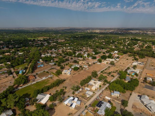 808 Camino Del Prado NW, Albuquerque, NM 87114