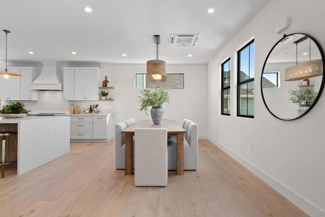 56 Sunnyside Avenue, Campbell, CA 95008