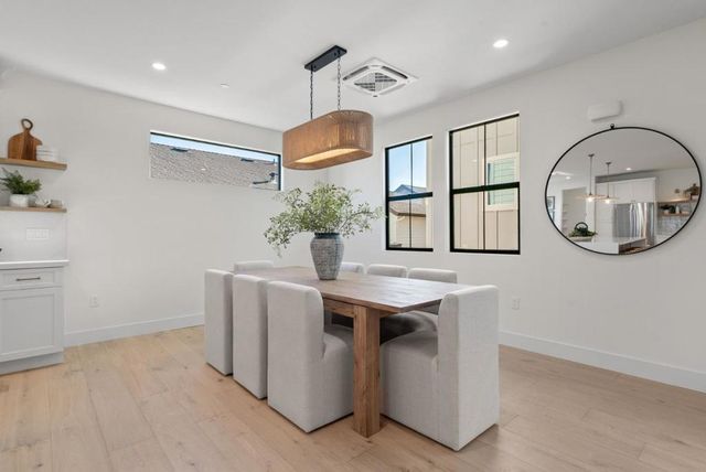 56 Sunnyside Avenue, Campbell, CA 95008