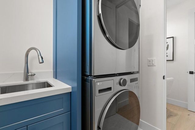 56 Sunnyside Avenue, Campbell, CA 95008