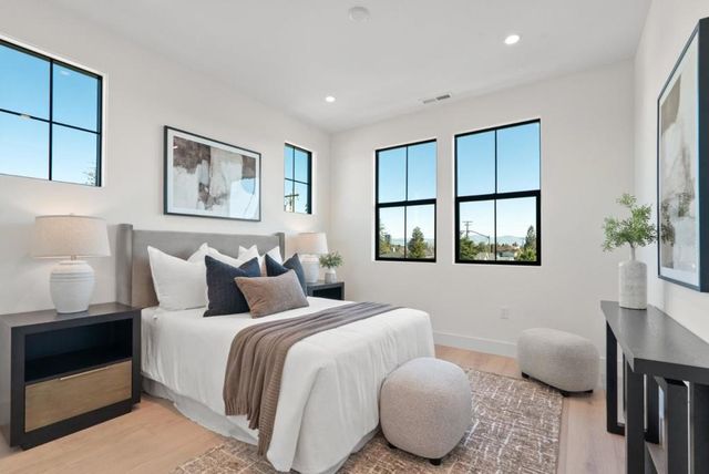 56 Sunnyside Avenue, Campbell, CA 95008