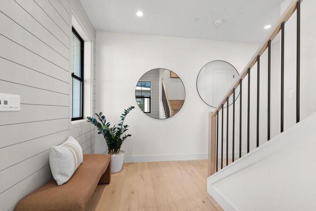 56 Sunnyside Avenue, Campbell, CA 95008