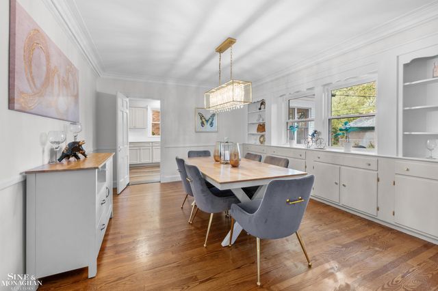 652 Pemberton Road, Grosse Pointe Park, MI 48230