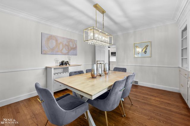 652 Pemberton Road, Grosse Pointe Park, MI 48230