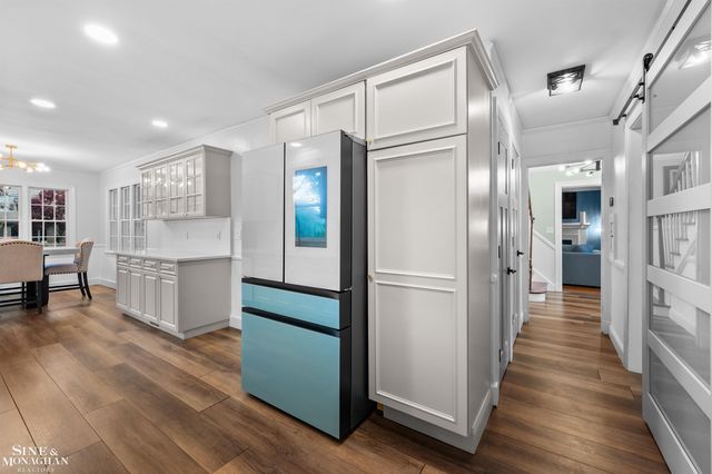 652 Pemberton Road, Grosse Pointe Park, MI 48230