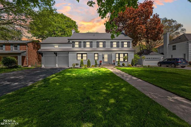 652 Pemberton Road, Grosse Pointe Park, MI 48230
