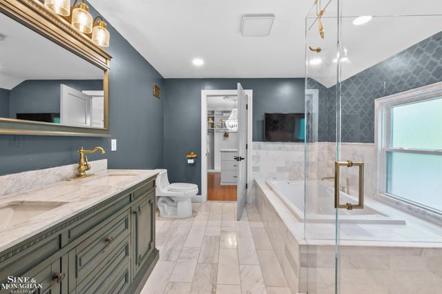 652 Pemberton Road, Grosse Pointe Park, MI 48230