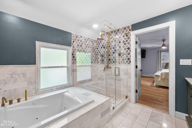 652 Pemberton Road, Grosse Pointe Park, MI 48230