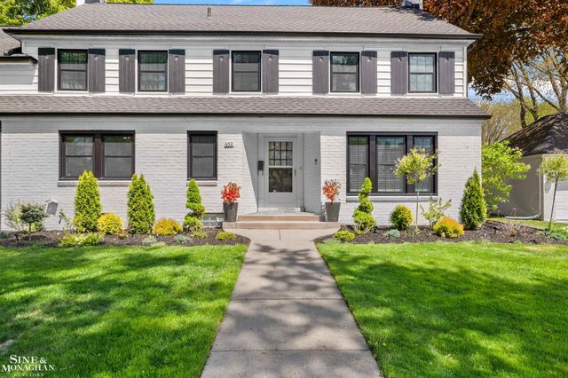 652 Pemberton Road, Grosse Pointe Park, MI 48230