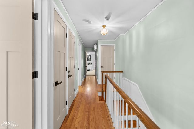 652 Pemberton Road, Grosse Pointe Park, MI 48230
