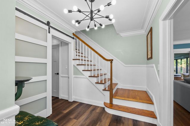 652 Pemberton Road, Grosse Pointe Park, MI 48230