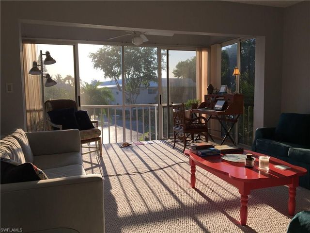 4140 Crayton RD D6, Naples, FL 34103