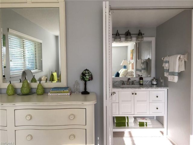 4140 Crayton RD D6, Naples, FL 34103