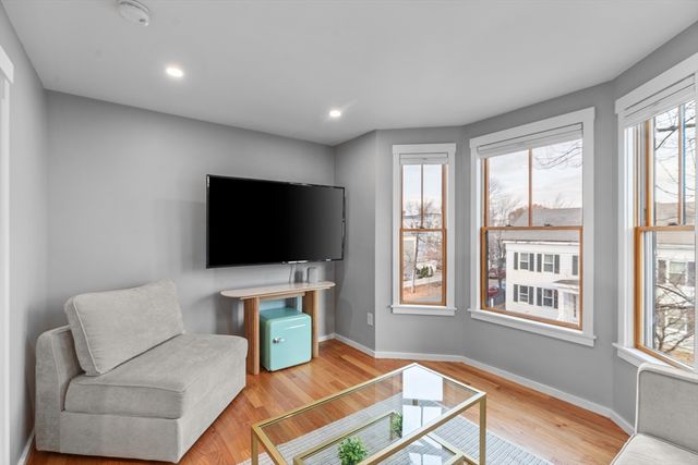 308 Broadway 308, Cambridge, MA 02139