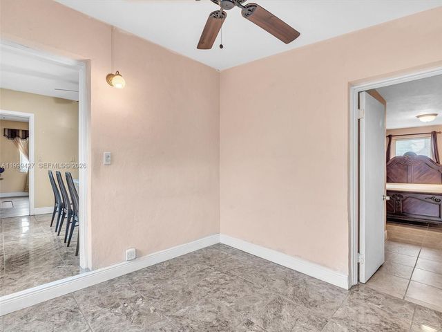 10 SW 72nd Ave, Miami, FL 33144