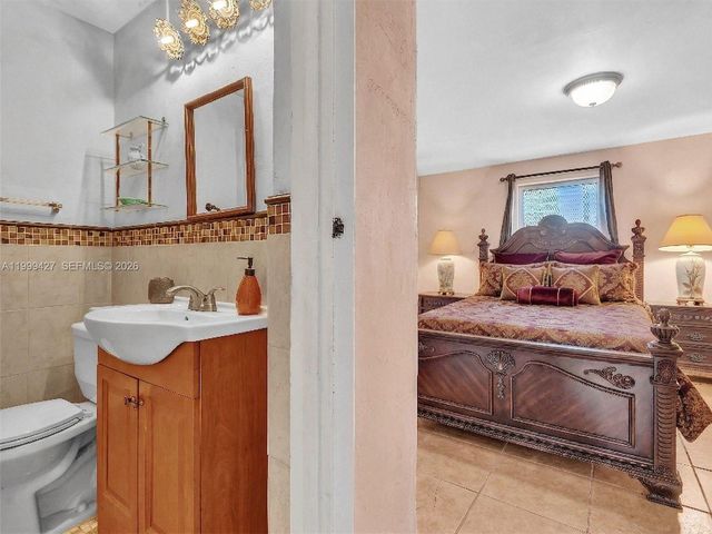 10 SW 72nd Ave, Miami, FL 33144