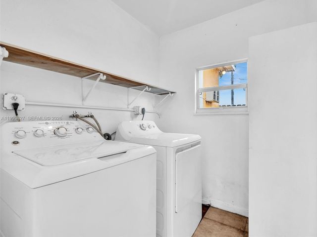 10 SW 72nd Ave, Miami, FL 33144