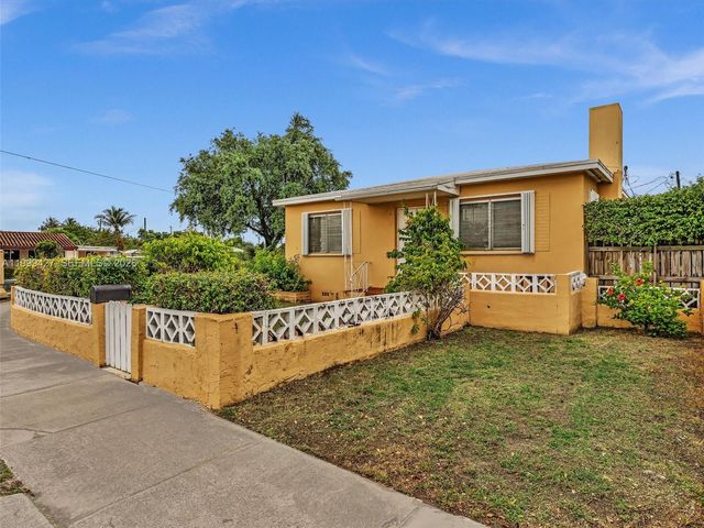 10 SW 72nd Ave, Miami, FL 33144