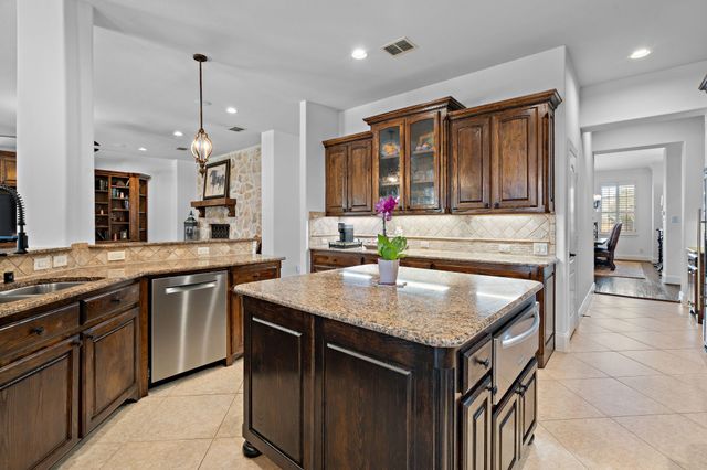 9051 Cedar Ridge, Lantana, TX 76226