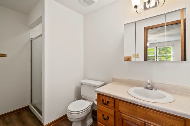1004 River Oaks Dr, Aspinwall, PA 15215