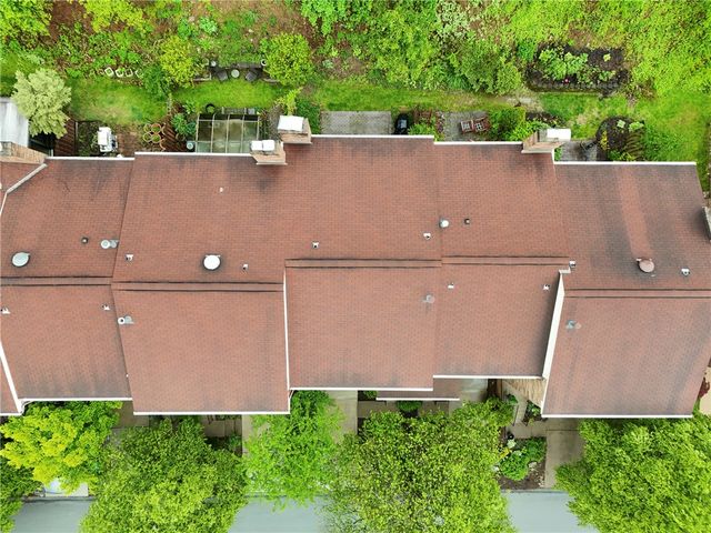 1004 River Oaks Dr, Aspinwall, PA 15215