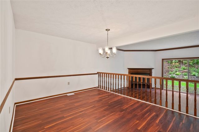 1004 River Oaks Dr, Aspinwall, PA 15215
