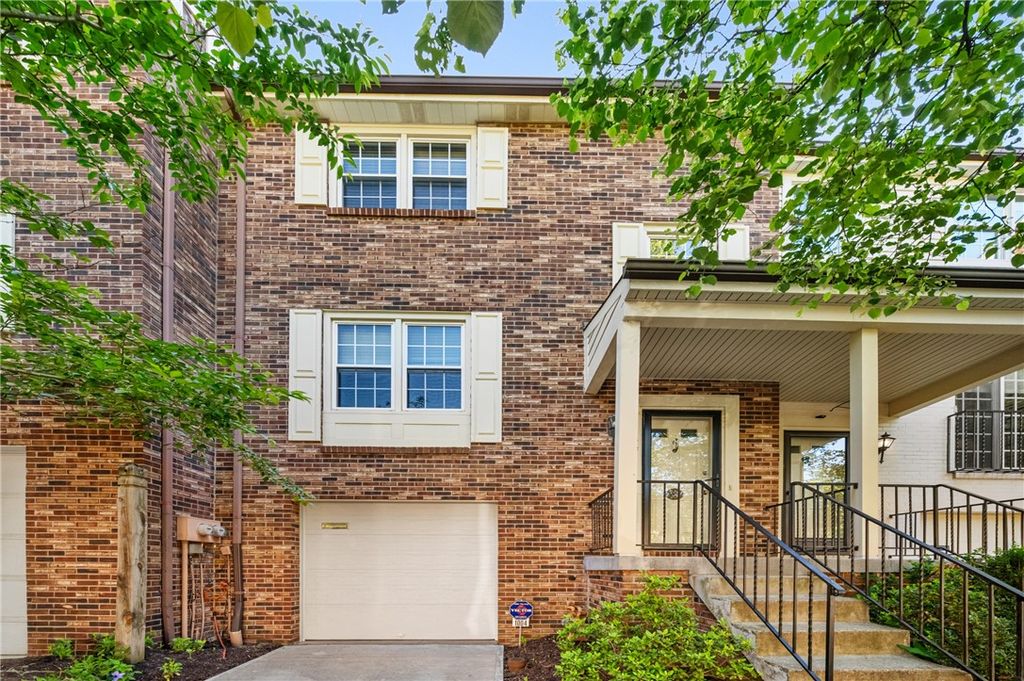 1004 River Oaks Dr, Aspinwall, PA 15215
