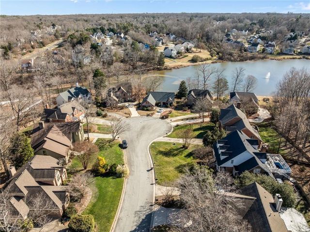 5305 Coveview Court, Greensboro, NC 27407