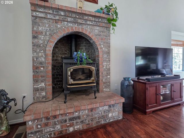 13550 Sw PARMELE Rd, Gaston, OR 97119