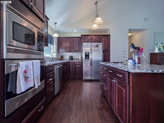 13550 Sw PARMELE Rd, Gaston, OR 97119