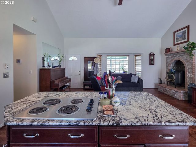 13550 Sw PARMELE Rd, Gaston, OR 97119