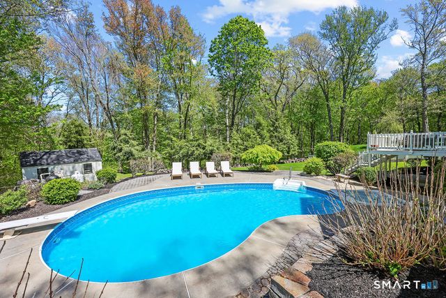 50 Old Farms Road, Glastonbury, CT 06073