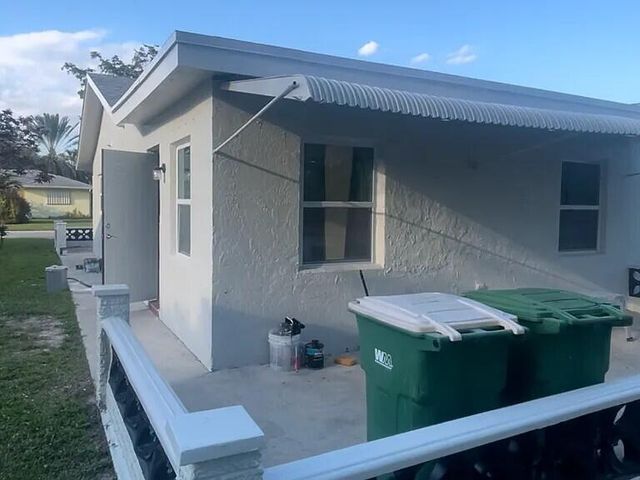 9402 NW 81st Court, Tamarac, FL 33321