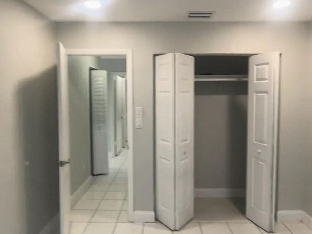 9402 NW 81st Court, Tamarac, FL 33321