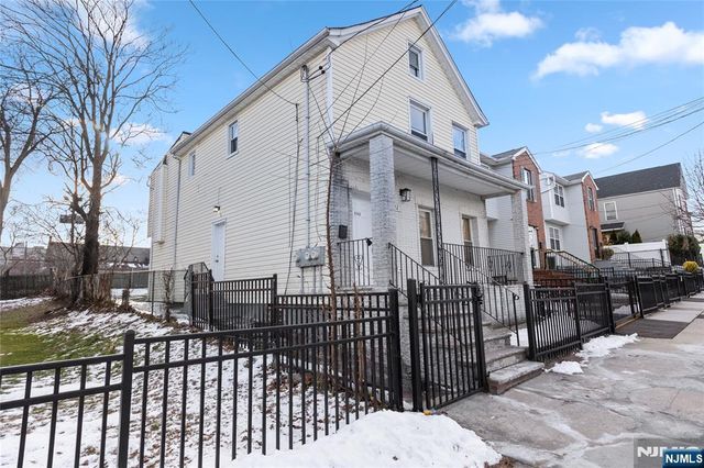 322 New Street, Newark, NJ 07103