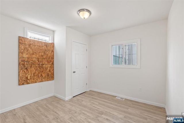 322 New Street, Newark, NJ 07103