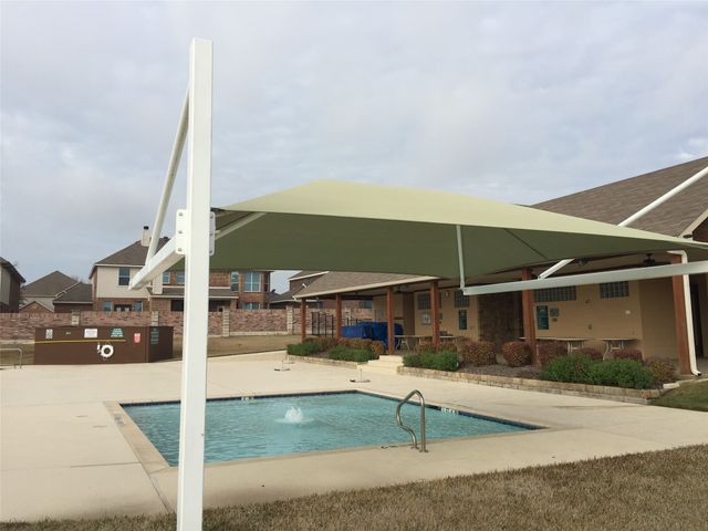 905 Walnut Street, Burleson, TX 76028