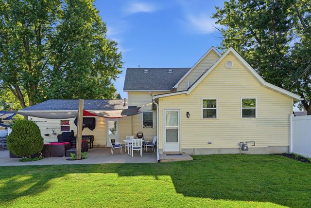 1841 36TH Street, Moline, IL 61265