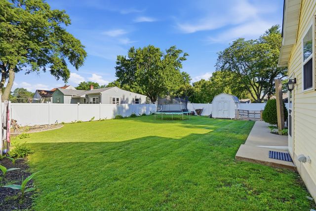 1841 36TH Street, Moline, IL 61265