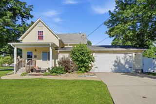 1841 36TH Street, Moline, IL 61265