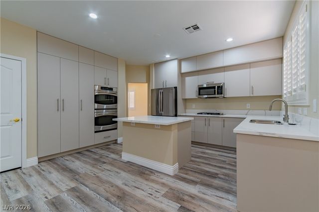 10409 Carmel Mountain Avenue, Las Vegas, NV 89144