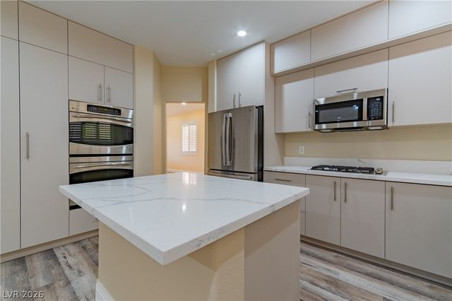 10409 Carmel Mountain Avenue, Las Vegas, NV 89144