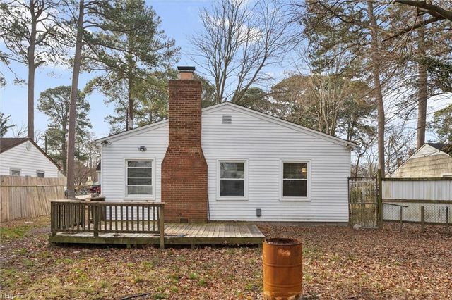 105 Beverly ST, Hampton, VA 23669