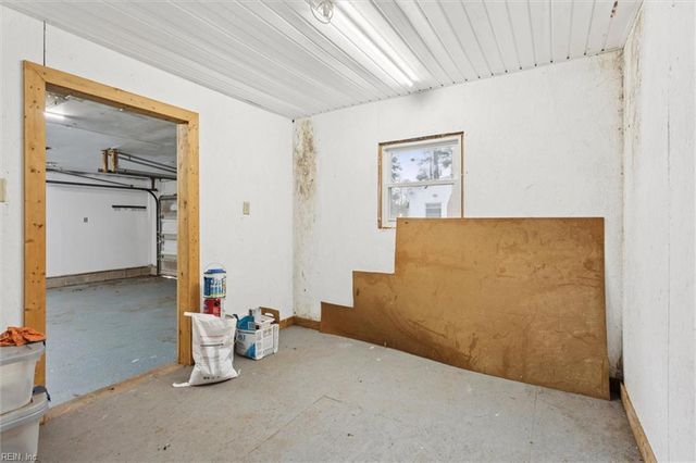 105 Beverly ST, Hampton, VA 23669