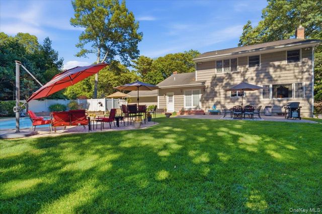 6 Redwood Drive, Dix Hills, NY 11746