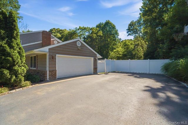 6 Redwood Drive, Dix Hills, NY 11746