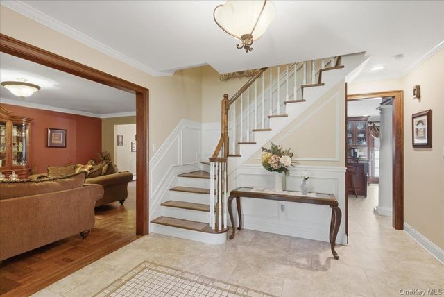 6 Redwood Drive, Dix Hills, NY 11746