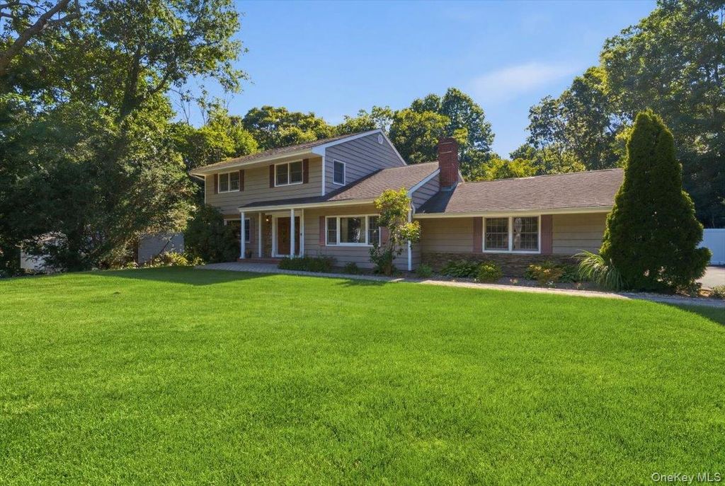 6 Redwood Drive, Dix Hills, NY 11746