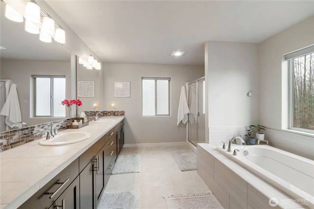 329 S Spruce Street, Buckley, WA 98321