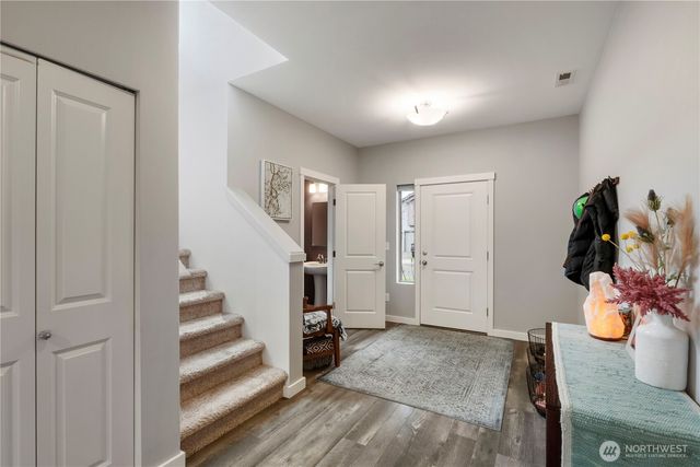 329 S Spruce Street, Buckley, WA 98321